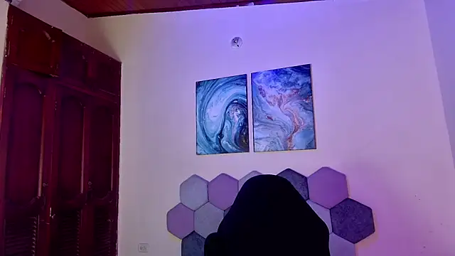 Snapshot of Horny_tgn chatting on October 15, 2025, 7:36 pm Horny tgn online show from October 15, 2025, 7:36 pm