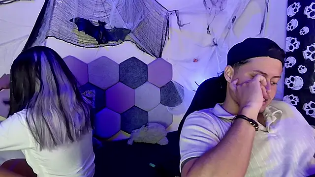 Snapshot of Horny_tgn chatting on October 19, 2025, 7:14 pm Horny tgn online show from October 19, 2025, 7:14 pm