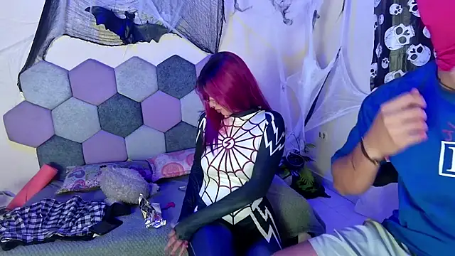 Snapshot of Horny_tgn chatting on October 31, 2025, 7:37 pm Horny tgn online show from October 31, 2025, 7:37 pm