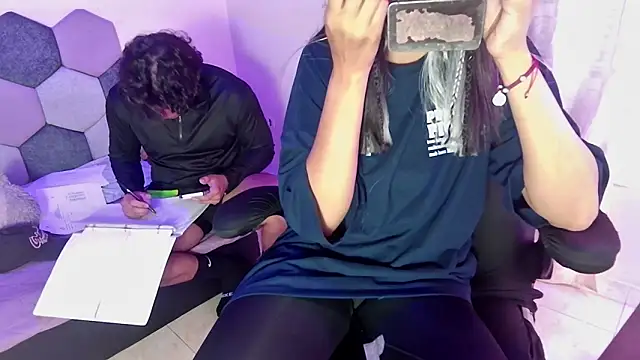 Snapshot of Horny_tgn chatting on November 17, 2025, 3:29 pm Horny tgn online show from November 17, 2025, 3:29 pm