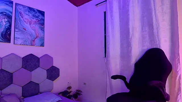 Snapshot of Horny_tgn chatting on November 20, 2025, 10:42 pm Horny tgn online show from November 20, 2025, 10:42 pm