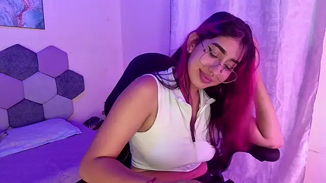 Snapshot of Horny_tgn chatting on November 21, 2025, 9:24 pm Horny tgn online show from November 21, 2025, 9:24 pm