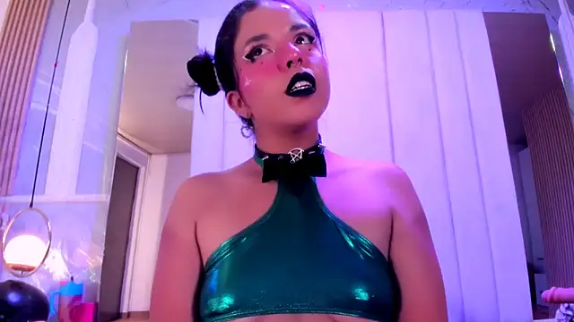 ivannabellini online show from March 13, 2026, 2:12 pm