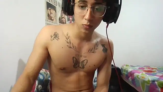 Snapshot of Dillom420 chatting on January 23, 2025, 10:01 pm Dillom420 online show from January 23, 2025, 10:01 pm