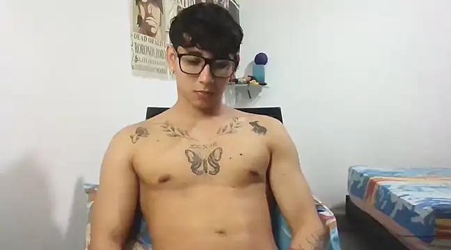 Snapshot of Dillom420 chatting on March 8, 2025, 5:07 am Dillom420 online show from March 8, 2025, 5:07 am