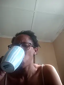 bustybillies online show from October 26, 2025, 5:35 am