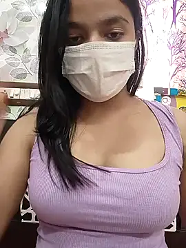 Myloveurvi online show from December 16, 2024, 7:37 am