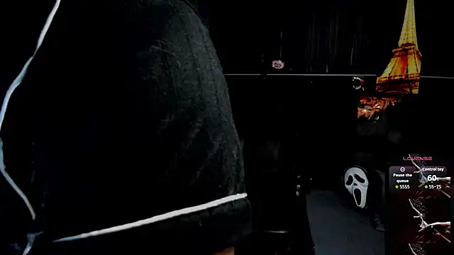 ZhoeStrong online show from November 1, 2025, 11:29 pm