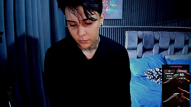 ZhoeStrong online show from November 27, 2025, 8:33 pm