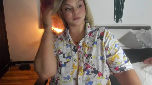 Snapshot of cattleya_campbell chatting on July 15, 2026, 12:27 am cattleya campbell online show from July 15, 2026, 12:27 am