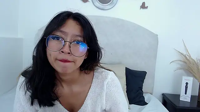 Yommi Winx online show from February 22, 2025, 3:56 am