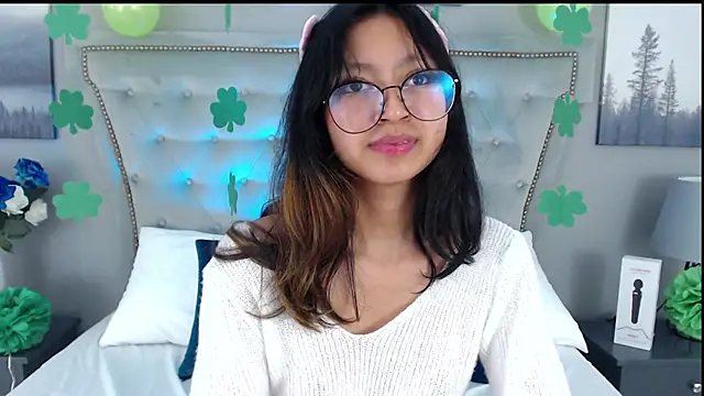 Yommi Winx online show from March 18, 2025, 10:03 am