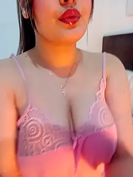 Snapshot of im_here- chatting on February 1, 2026, 5:00 pm im here- online show from February 1, 2026, 5:00 pm