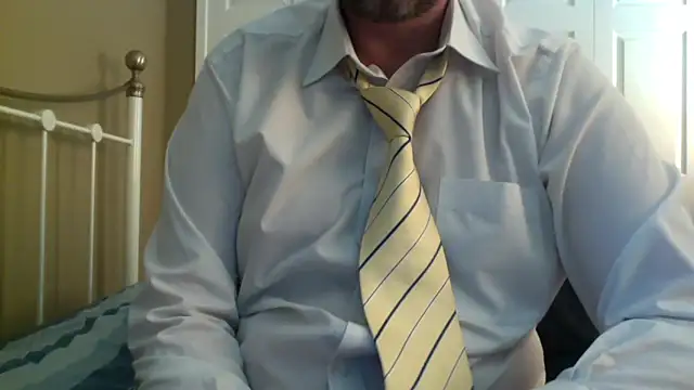 Snapshot of midlandsforfun chatting on March 7, 2025, 12:01 pm midlandsforfun online show from March 7, 2025, 12:01 pm