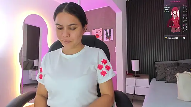 Snapshot of natasha__jackson chatting on January 14, 2026, 12:33 pm natasha jackson online show from January 14, 2026, 12:33 pm