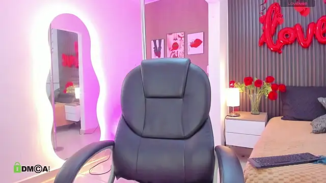 Snapshot of natasha__jackson chatting on February 17, 2026, 3:29 pm natasha jackson online show from February 17, 2026, 3:29 pm