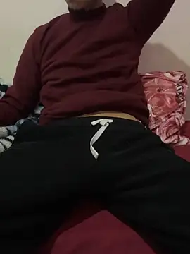 Young arabe online show from December 20, 2025, 11:12 pm