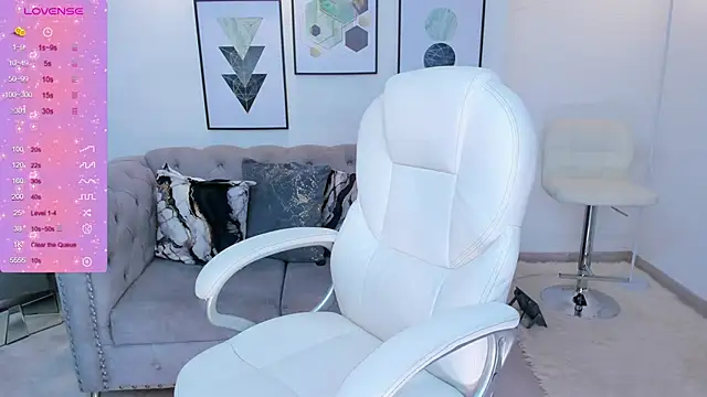 Snapshot of kendaall_jenner_ chatting on February 28, 2025, 5:15 am kendaall jenner online show from February 28, 2025, 5:15 am