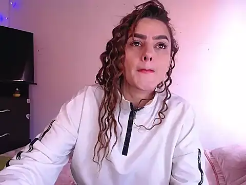 Snapshot of Lu_perez chatting on October 21, 2025, 8:09 pm Lu perez online show from October 21, 2025, 8:09 pm