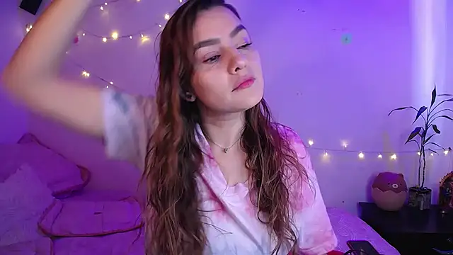 Snapshot of Lu_perez chatting on November 7, 2025, 6:08 pm Lu perez online show from November 7, 2025, 6:08 pm