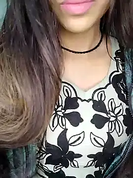 Sreya213 online show from December 7, 2024, 5:04 am