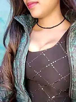 Sreya213 online show from January 6, 2025, 10:24 am