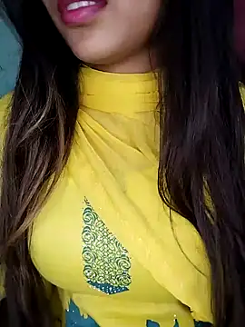 Sreya213 online show from January 26, 2025, 8:13 pm