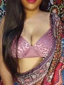 Snapshot of Sreya213 chatting on June 18, 2026, 6:46 am Sreya213 online show from June 18, 2026, 6:46 am