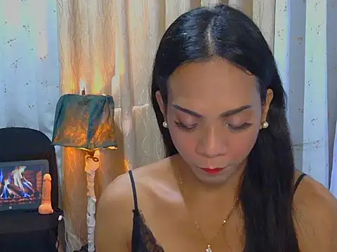 Jvuymae online show from November 14, 2025, 3:27 am