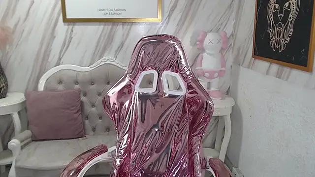 Violeth b online show from February 7, 2025, 12:39 pm