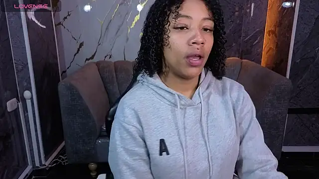 Violeth b online show from February 25, 2026, 12:48 pm