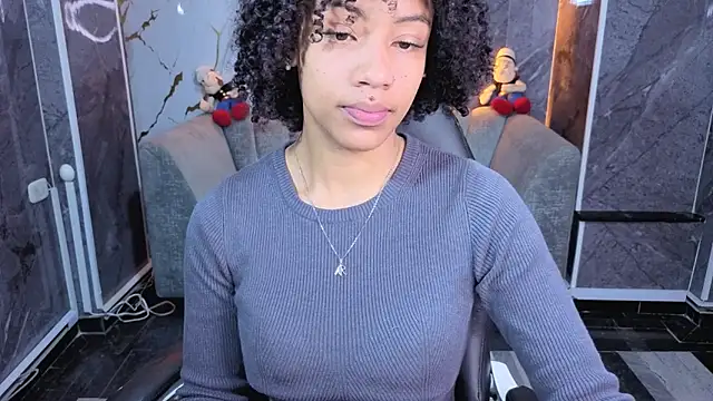 Violeth b online show from April 7, 2026, 12:49 pm