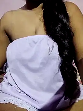 Snapshot of Diwya69 chatting on June 19, 2026, 7:06 pm Diwya69 online show from June 19, 2026, 7:06 pm