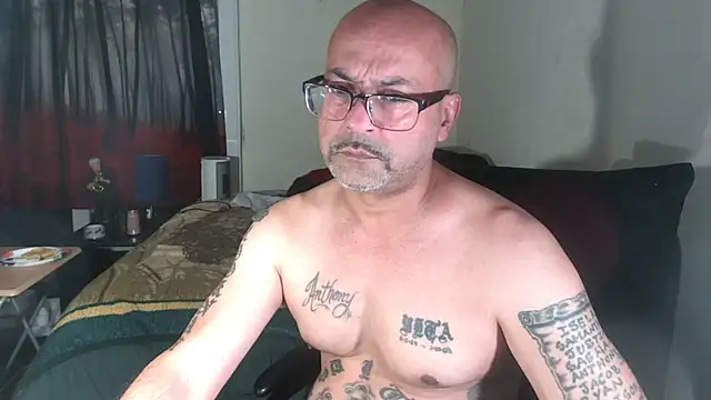 Snapshot of RickStone51 chatting on September 15, 2025, 3:50 am RickStone51 online show from September 15, 2025, 3:50 am