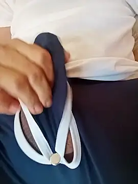 Snapshot of El_baby12 chatting on November 19, 2025, 9:42 am El baby12 online show from November 19, 2025, 9:42 am