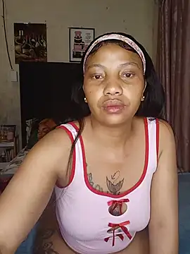 quenliyasa online show from June 22, 2026, 9:01 pm