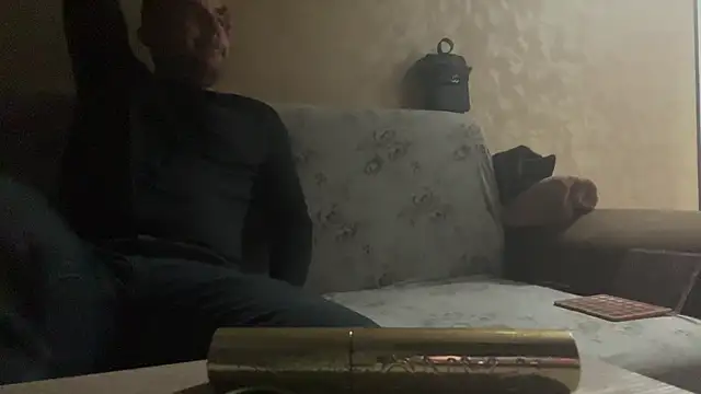 Snapshot of HornyMonique chatting on December 16, 2025, 10:04 pm HornyMonique online show from December 16, 2025, 10:04 pm