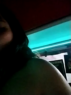 Snapshot of lucylovles chatting on November 30, 2025, 9:35 am lucylovles online show from November 30, 2025, 9:35 am