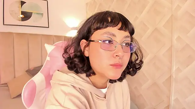 Haru Bonny online show from March 31, 2026, 7:36 pm