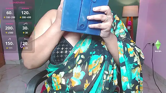 Snapshot of Naughty_Ayesha1 chatting on November 5, 2025, 12:21 am Naughty Ayesha1 online show from November 5, 2025, 12:21 am