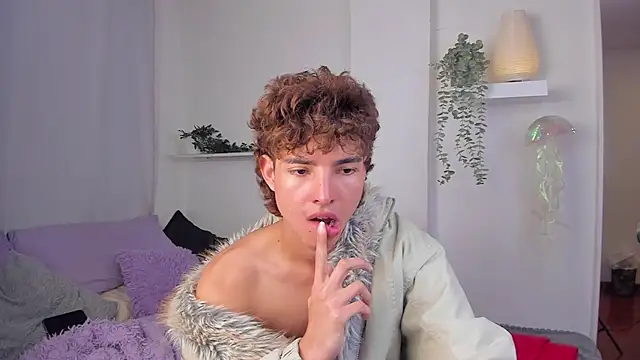 santy-kitty online show from January 17, 2026, 1:10 am