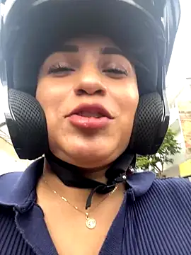 Snapshot of perlita05 chatting on October 31, 2025, 5:36 pm perlita05 online show from October 31, 2025, 5:36 pm