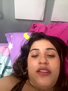 Snapshot of perlita05 chatting on December 5, 2025, 8:16 pm perlita05 online show from December 5, 2025, 8:16 pm