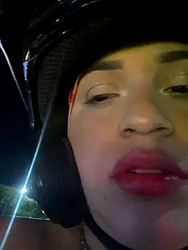 Snapshot of perlita05 chatting on December 14, 2025, 12:49 am perlita05 online show from December 14, 2025, 12:49 am