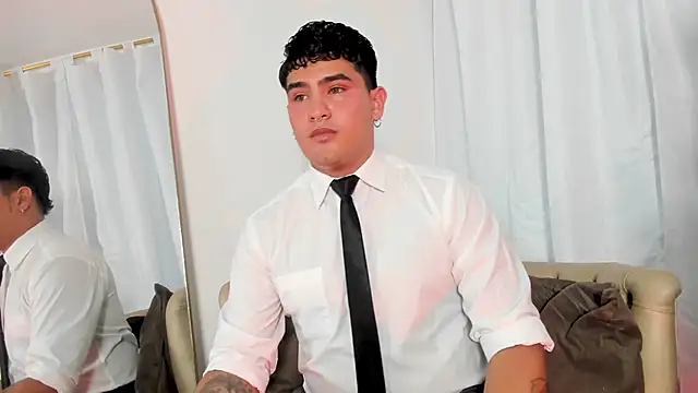 MatheoVelez online show from December 11, 2024, 9:23 pm