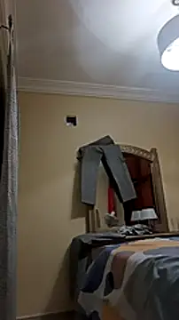 Snapshot of Elchicomiel chatting on January 22, 2025, 5:05 am Elchicomiel online show from January 22, 2025, 5:05 am