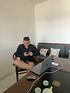 ShaoZian 1 online show from October 23, 2025, 2:33 am