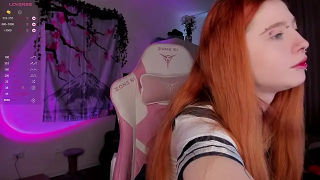 ScarletRos3 online show from December 5, 2024, 10:23 am