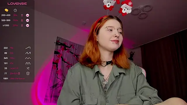 ScarletRos3 online show from December 22, 2024, 3:00 pm