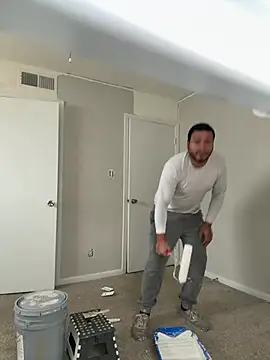 Snapshot of elamante03 chatting on December 10, 2024, 3:22 pm elamante03 online show from December 10, 2024, 3:22 pm